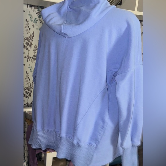 Lady’s hoodie - Picture 2 of 5